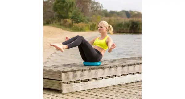 Balanční podložka TUNTURI s pumpičkou ø 33 cm