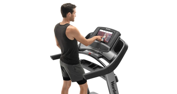 Běžecký pás NordicTrack Commercial 2450