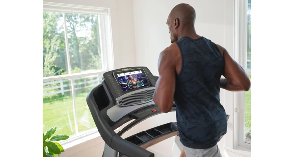 Běžecký pás NordicTrack Commercial 2450