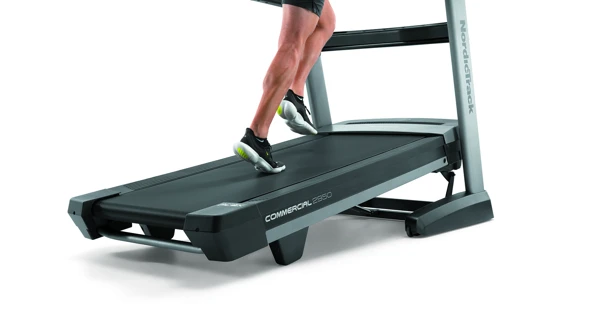 Běžecký pás NordicTrack Commercial 2950