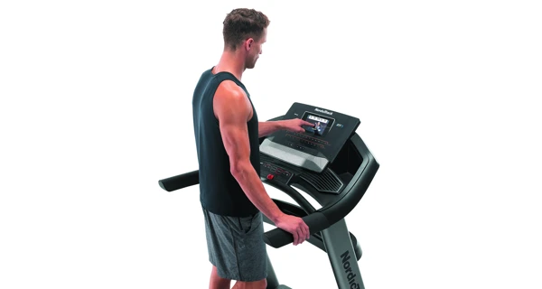 Běžecký pás NordicTrack Elite 900