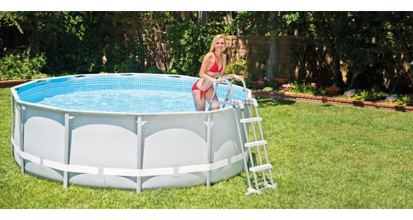 Bezpečnostní schůdky k bazénům - výška stěny do 1,07 m (poškozený obal)