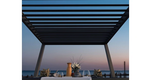 Bioklimatická pergola INTRO NEO 5,3x3 m, hliník/ocel - volně stojící