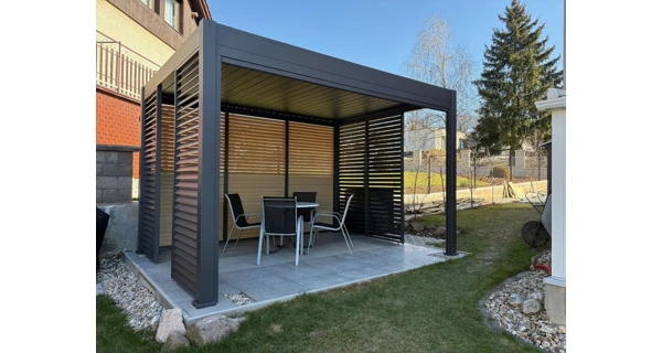 Bioklimatická pergola INTRO PLUS 4x3 m, hliník  - volně stojící