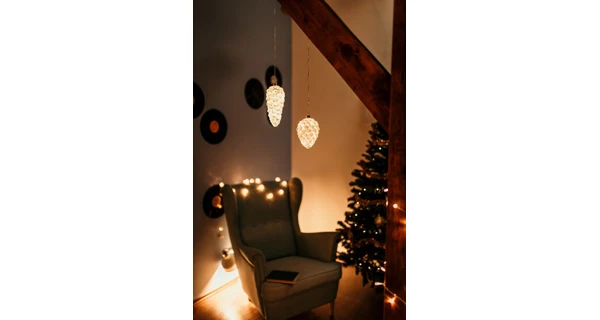 Crystal závěsná bílá šiška 12 LED