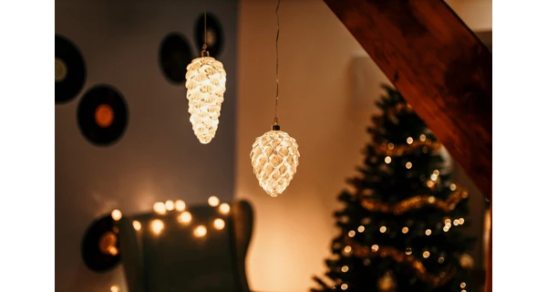 Crystal závěsná bílá šiška 12 LED
