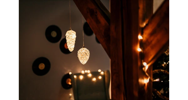 Crystal závěsná bílá šiška 12 LED