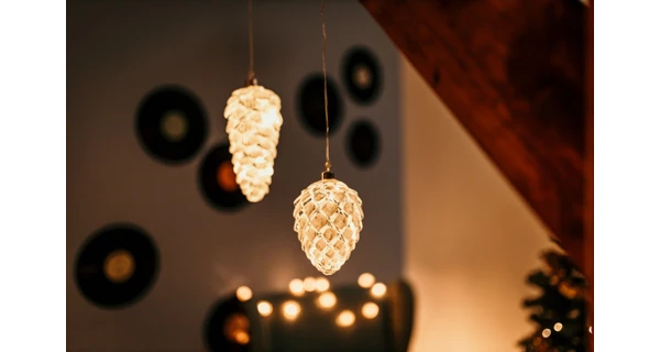 Crystal závěsná bílá šiška 12 LED