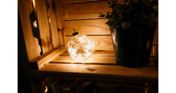 Crystal závěsná koule s hvězdami 10 LED