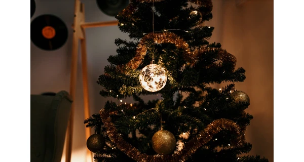 Crystal závěsná koule s hvězdami 10 LED