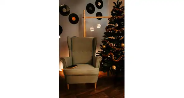 Crystal závěsná koule se strunou 12 LED