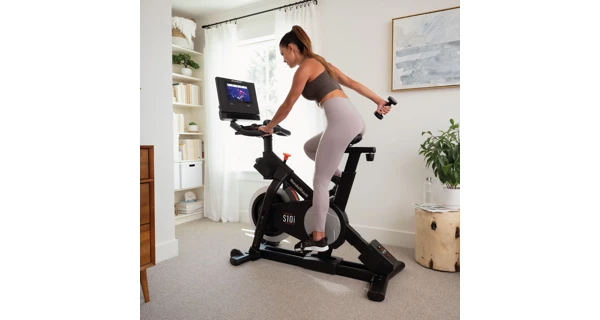 Cyklotrenažér NordicTrack Studio 10"