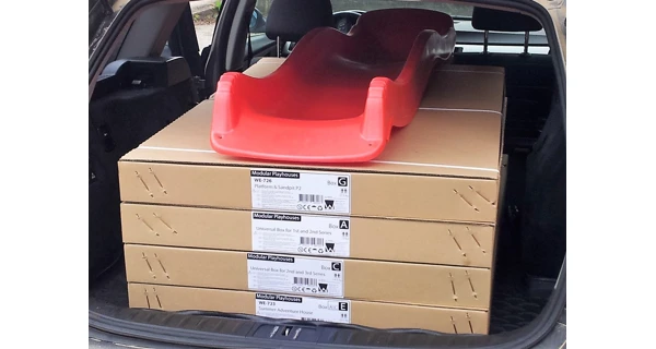 Dětský dřevěný domeček Marimex Veranda s houpačkou