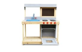 Dřevěná kuchyňka s tabulí