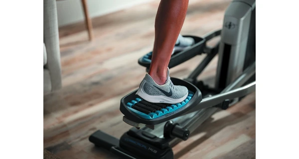 Eliptický trenažér NordicTrack Commercial 14.9