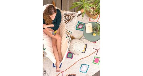 Houpací sedačka se stojanem La Siesta Udine Organic, latte