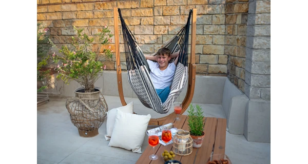 Houpací sedačka se stojanem La Siesta Udine Organic, zebra