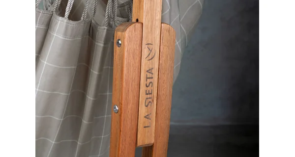 Houpací sedačka se stojanem La Siesta Udine Outdoor, almond