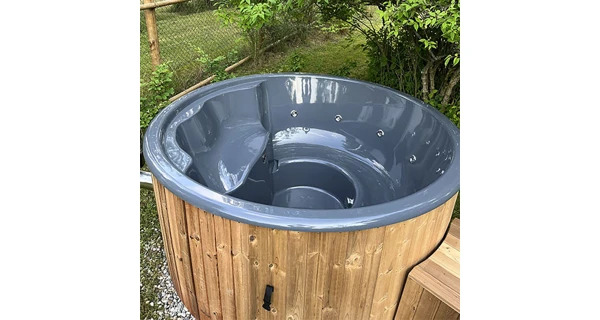 Koupací sud s masážním systémem - průměr 200 cm