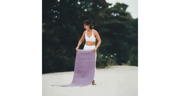 Podložka na cvičení TUNTURI s popruhem, purpurová