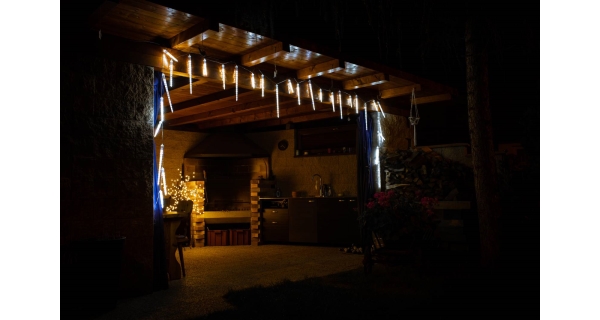 Rampouchy s tekoucím efektem 220 LED - studená bílá, 10 ks (3 různé velikosti)