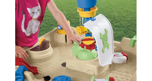 Stůl vodní - pirátská loď