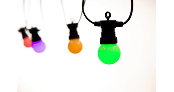 Světelný párty řetěz 50 LED - barevná