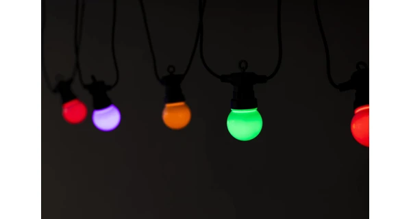 Světelný párty řetěz 50 LED - barevná