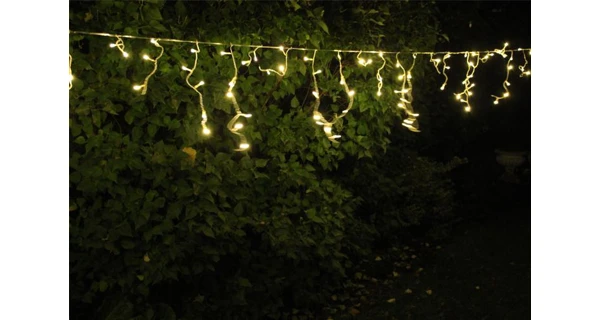 Světelný závěs - 400 LED - teplá bílá