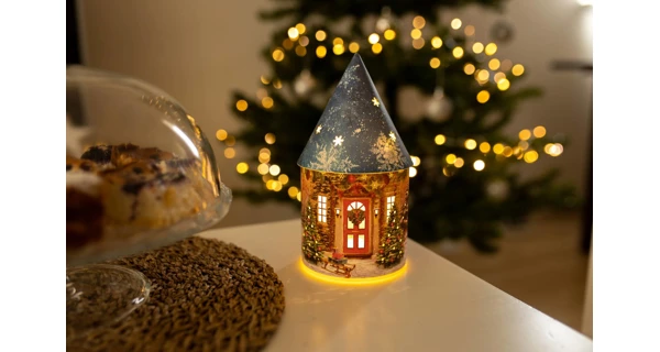 Svítící vánoční domeček 5 LED - bílá