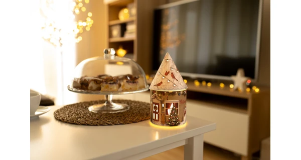Svítící vánoční domeček 5 LED