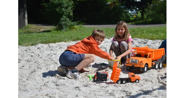 Tatra 148 oranžová 72 cm