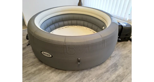 Vířivý bazén Simple Spa - Bubble (vystavený)