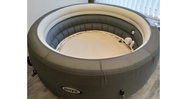 Vířivý bazén Simple Spa - Bubble (vystavený)