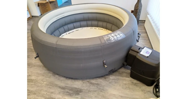 Vířivý bazén Simple Spa - Bubble (vystavený)