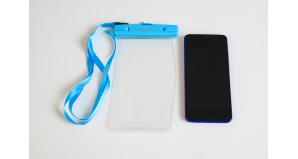 Voděodolný obal na mobil