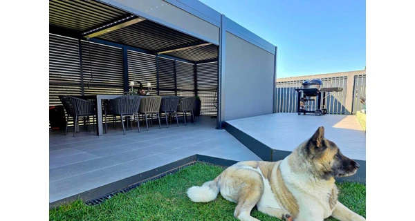 Zástěna 3,6 m pro bioklimatickou pergolu, tmavě šedá