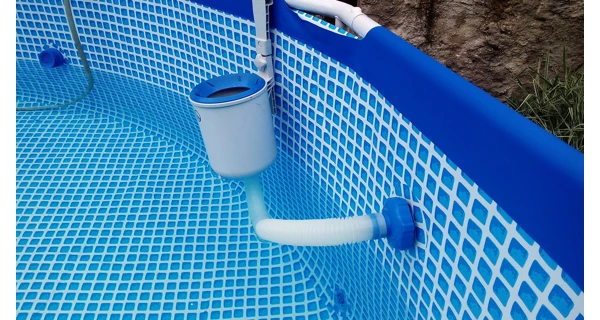 Zapojení skimmeru na průchod stěnou bazénu